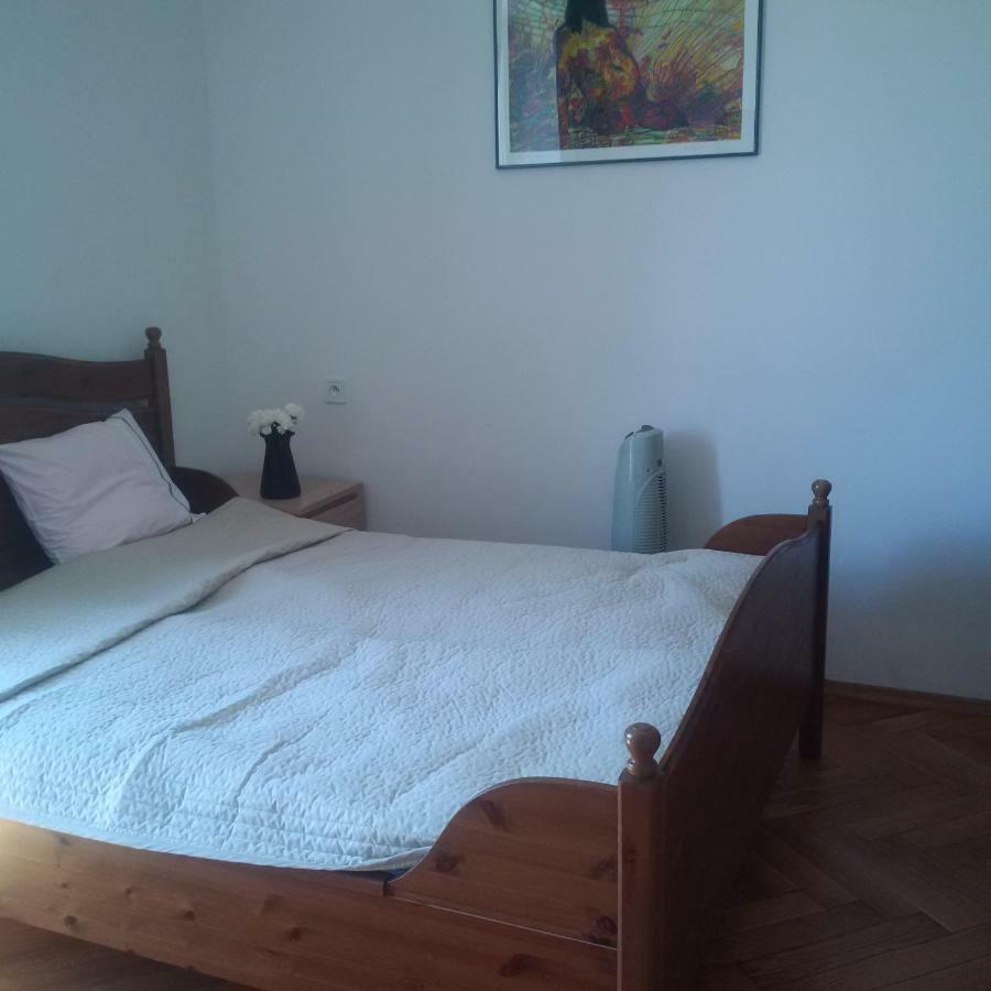 Apartment Center